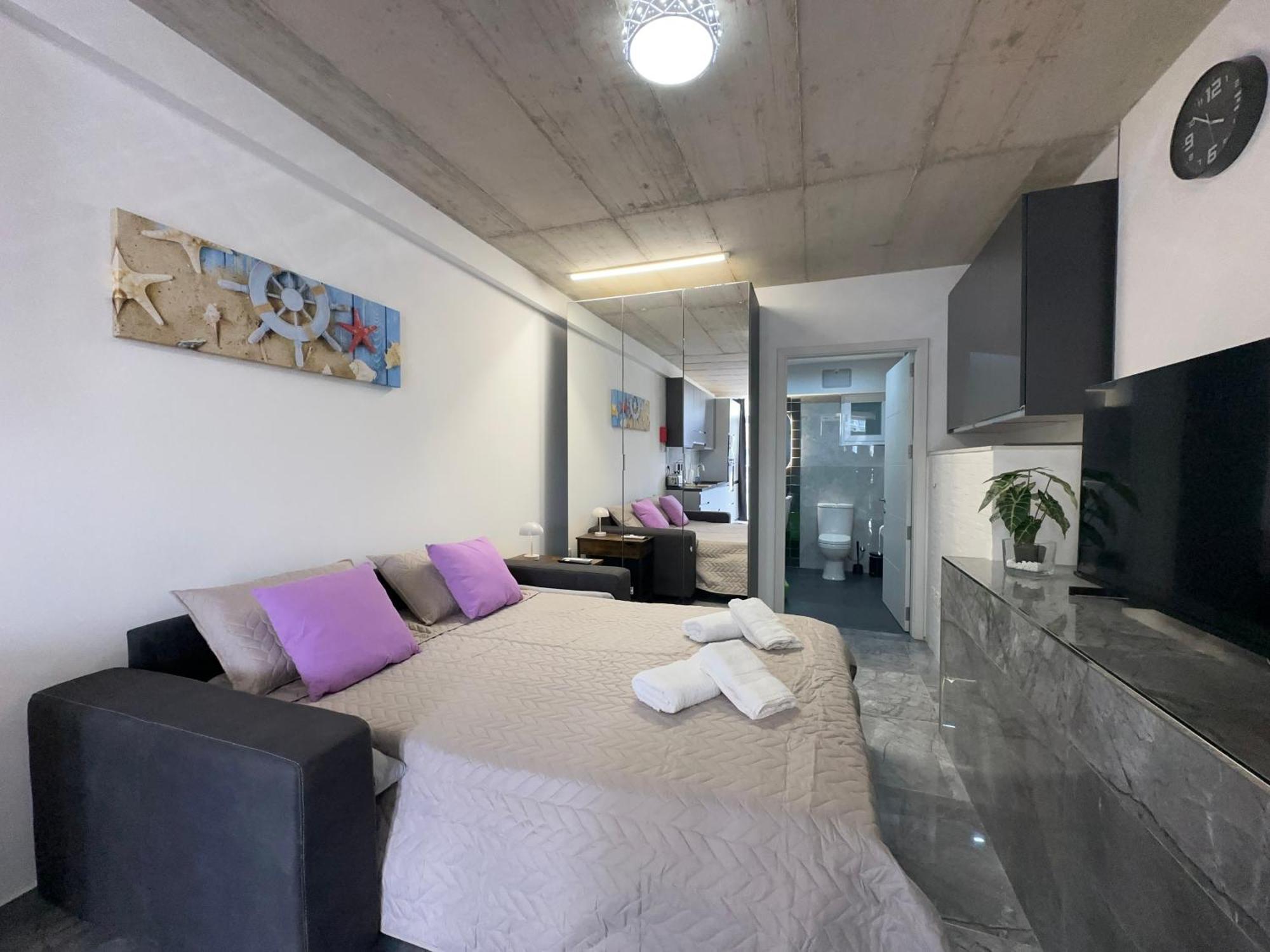 Seafront, Lovely Modern Studio. San Giuliano Esterno foto